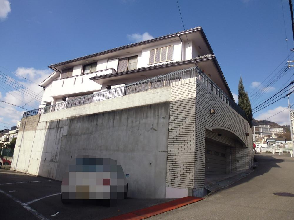 Local appearance photo. Local Photos