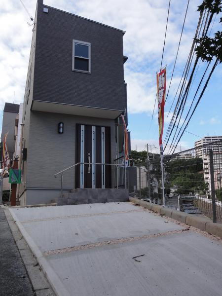 Parking lot. South parking lot