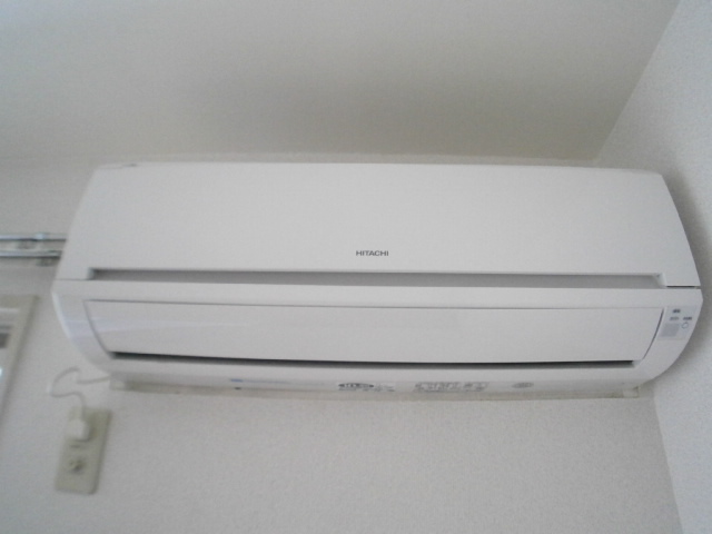 Other Equipment. Air conditioning Installed