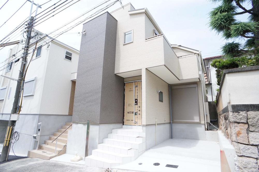 Local appearance photo