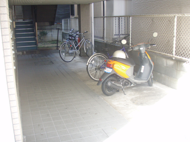 Other. Bicycle parking, Hara brink Free parking