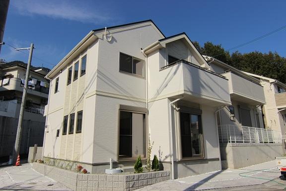 1 Building appearance (October 2013 shooting)