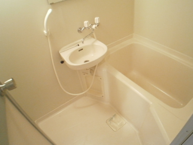 Bath. Bathroom to heal tired