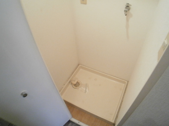 Other Equipment. There yard indoor washing machine