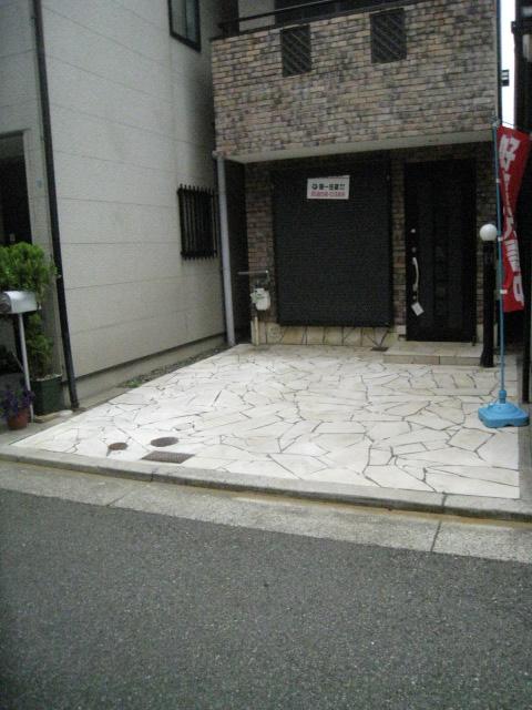 Parking lot. Local (July 2013) Shooting