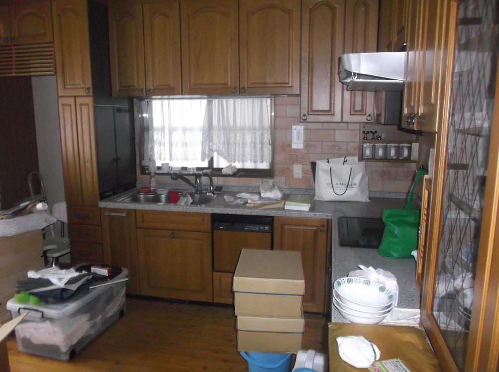 Kitchen. Indoor (July 2013) Shooting