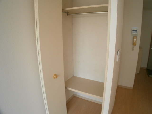 Receipt. It closet is a necessity.