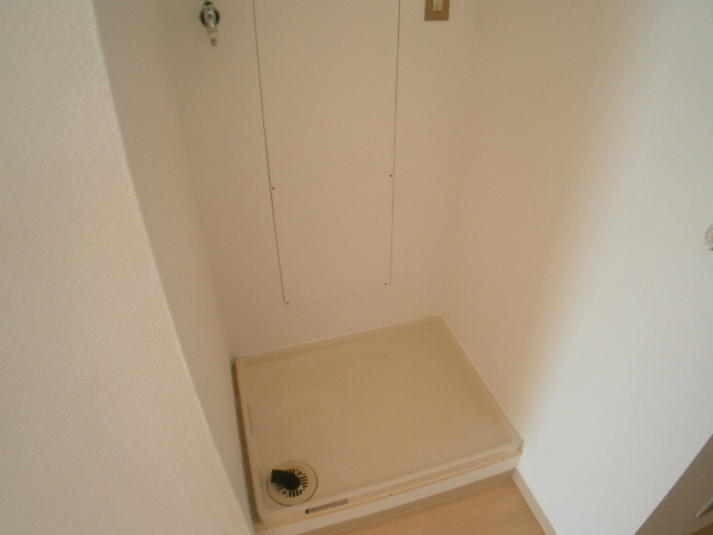 Other Equipment. There yard indoor washing machine