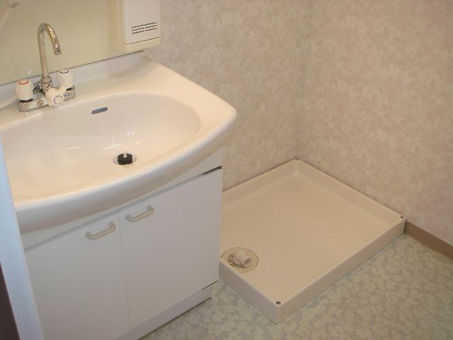 Washroom. Powder Room