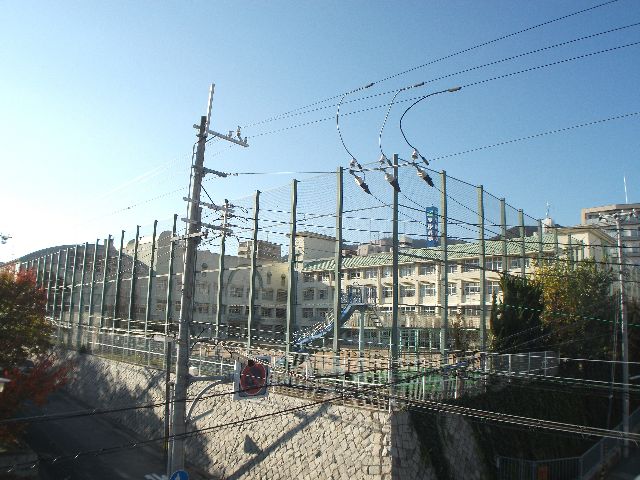 Primary school. 257m to Kobe Municipal Hieda elementary school (elementary school)