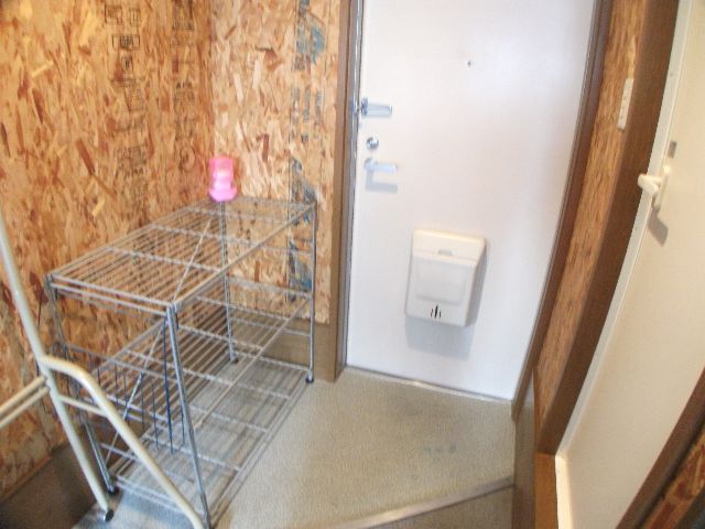 Entrance. Shelf put shoes in the entrance