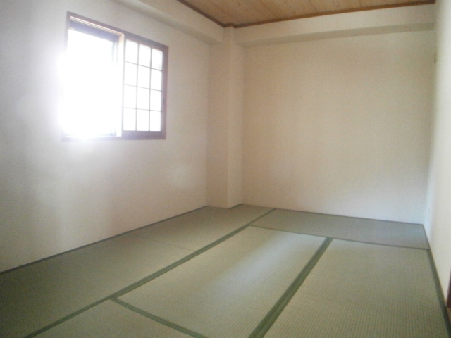 Living and room. This room has a calm.