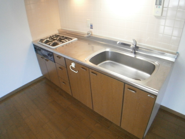 Kitchen. 3 is a neck system Gasukitchin.