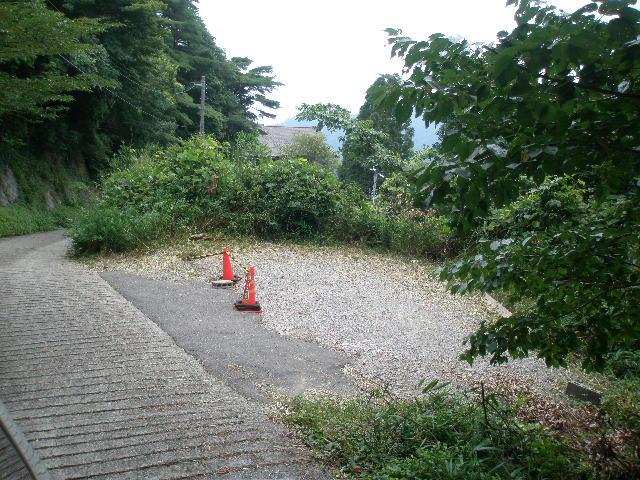 Parking lot. Parking with three!