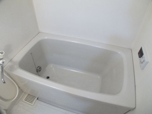 Bath. Bathroom with Reheating function. It is useful in the cold season
