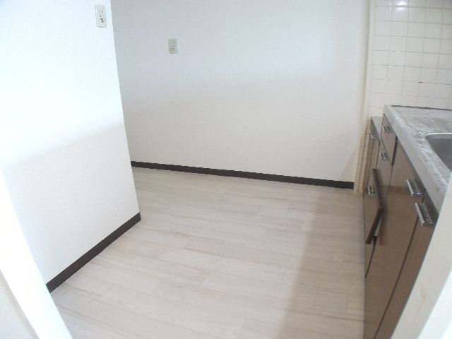 Kitchen. Kitchen space.