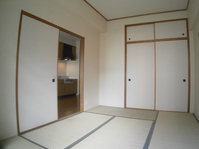 Other room space. Day is also good, It is laid-back shoes Rigel Japanese-style room.