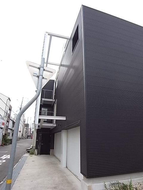 Local appearance photo