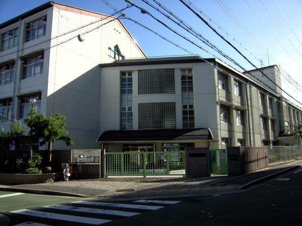 Primary school. Saigo to elementary school 540m
