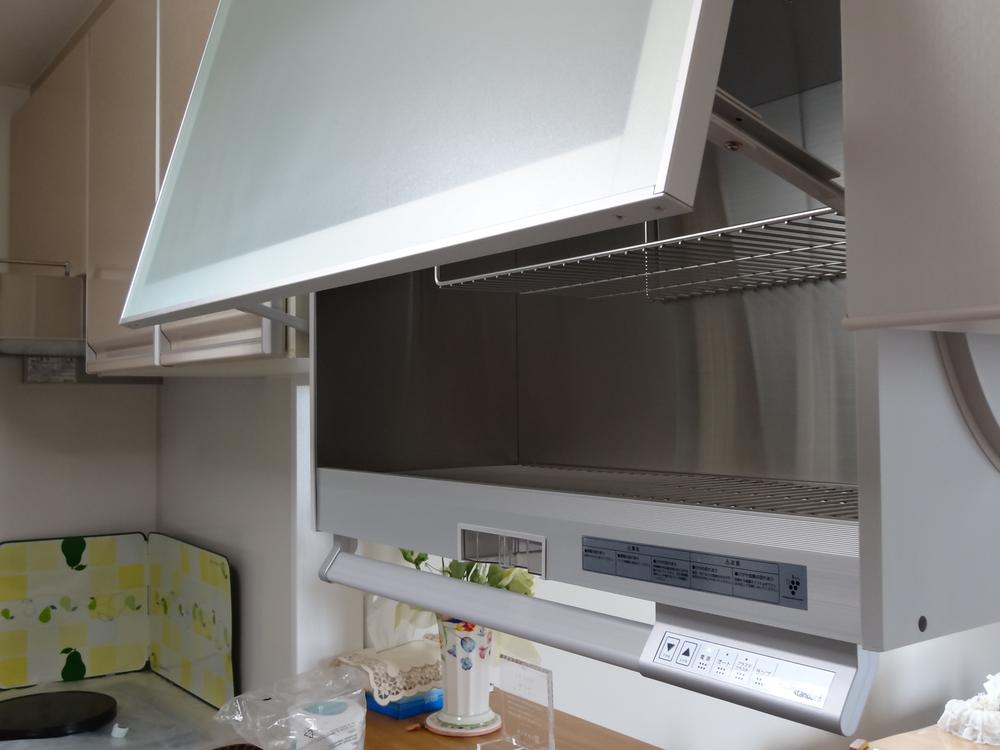 Kitchen. Indoor (10 May 2013) Shooting