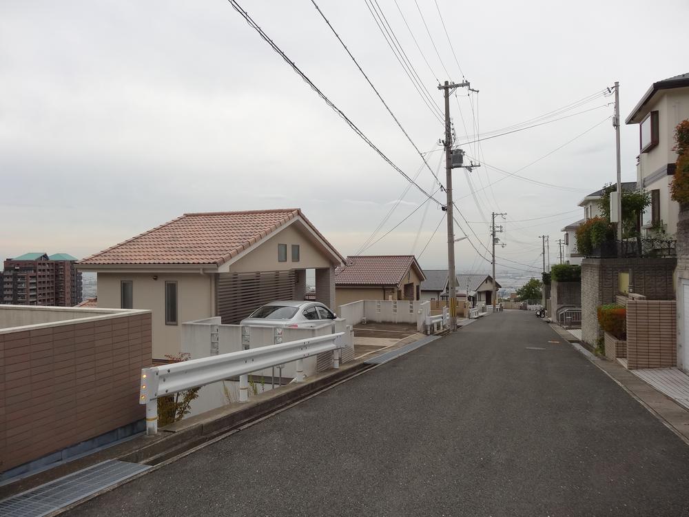 Local photos, including front road. Local (10 May 2013) Shooting