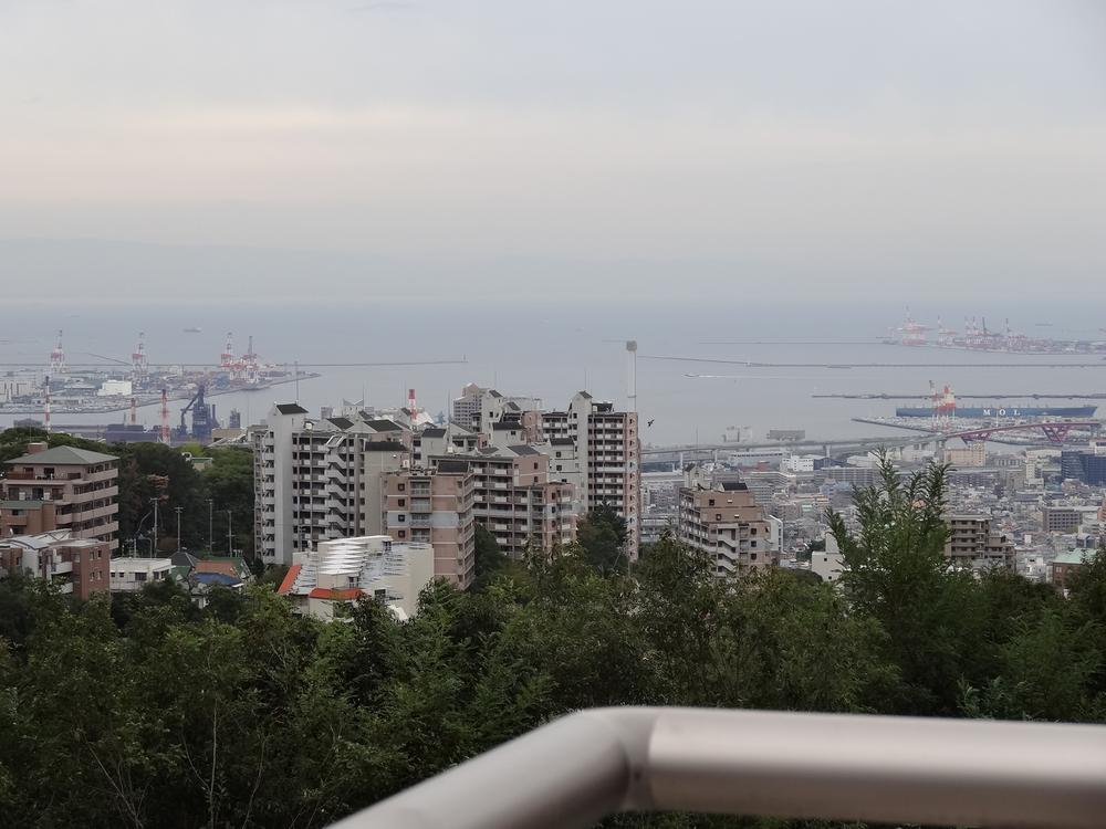 View photos from the dwelling unit. View from the site (October 2013) Shooting