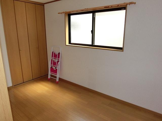 Non-living room. Room (August 2013) Shooting