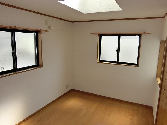 Non-living room. Room (August 2013) Shooting