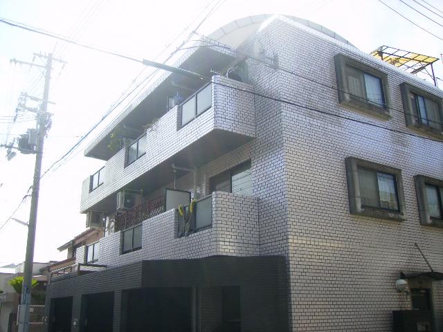 Local appearance photo. Local (June 2010) Shooting