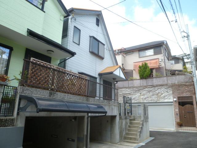 Other local. Local (March 2013) Shooting