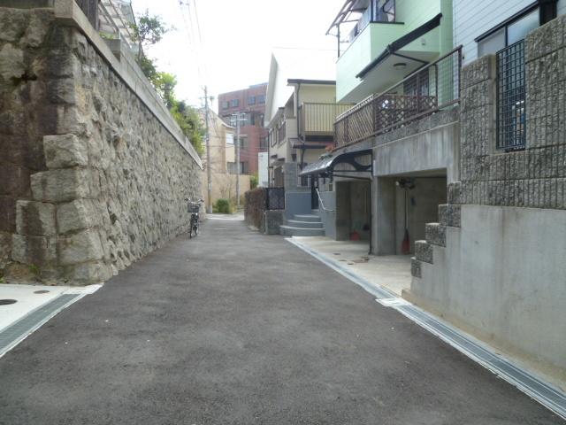 Local photos, including front road. Local (March 2013) Shooting