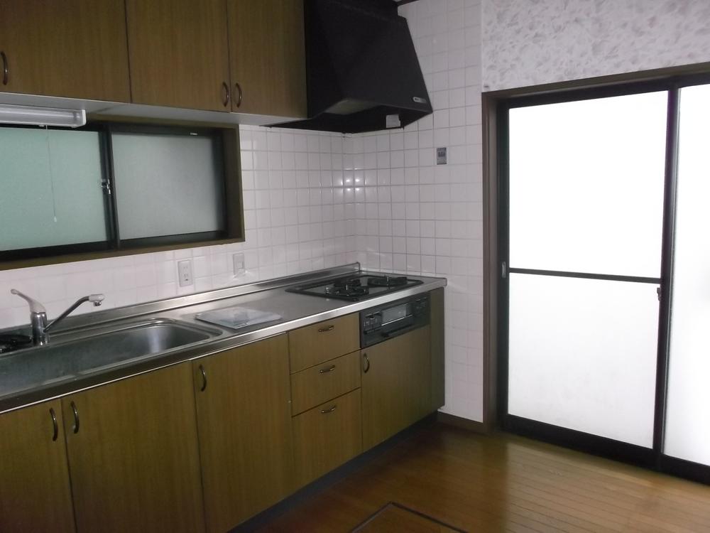 Kitchen. Indoor (March 2013) Shooting