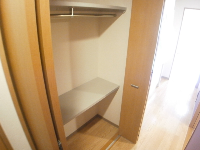 Receipt. Plenty of closet