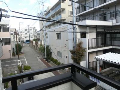 View photos from the dwelling unit. View from the site (October 2013) Shooting