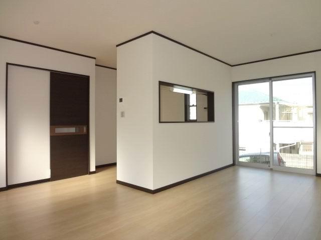 Living. First floor dining. LDK15.7 Pledge of leeway. It is a popular face-to-face kitchen to wife.