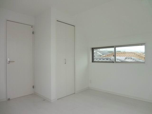 Non-living room. 3 Kaiyoshitsu 6.2 Pledge. With closet. In south daylighting is yang those good. 