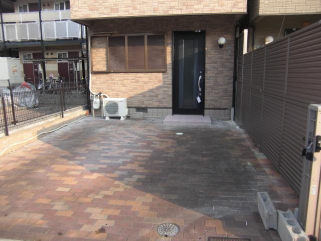 Parking lot. Local (September 2013) Shooting