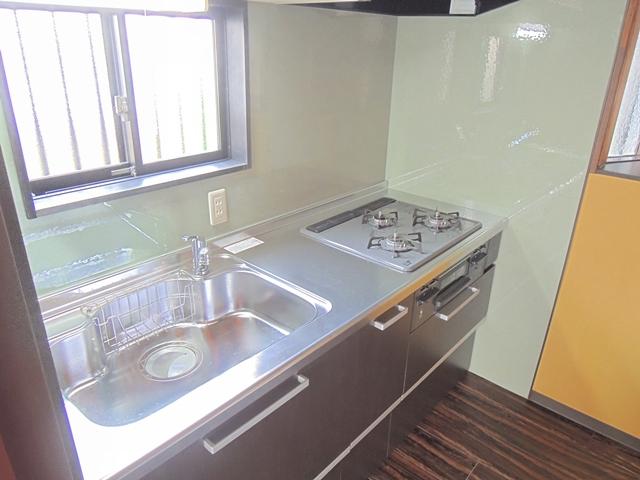 Kitchen. Indoor (July 2013) Shooting