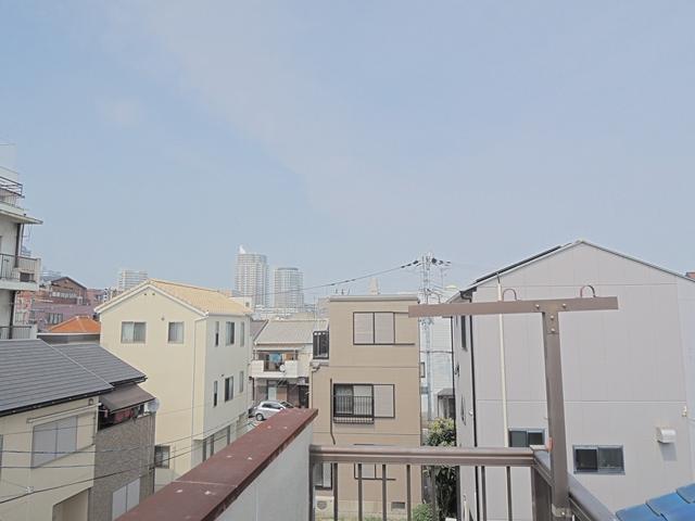 View photos from the dwelling unit. View from the veranda (July 2013) Shooting