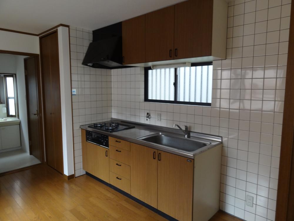 Kitchen. Indoor (10 May 2013) Shooting Room renovated