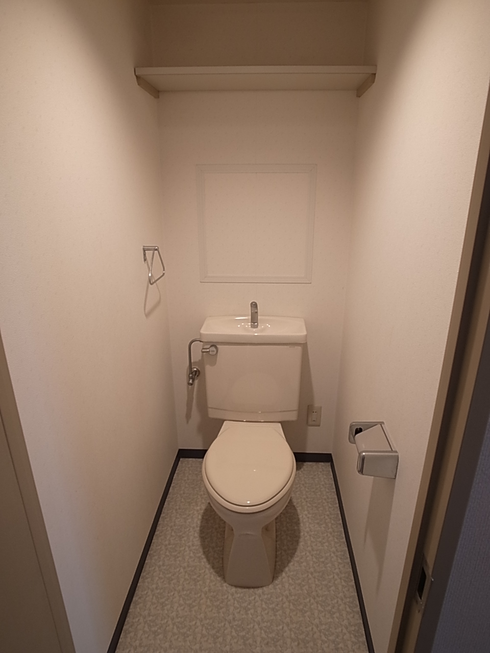 Toilet. Western-style toilet. Washlet is possible installation