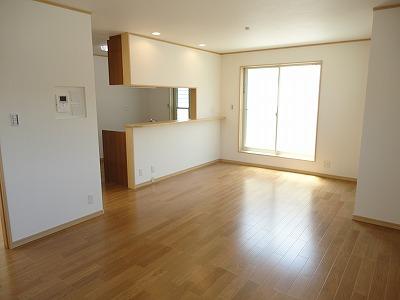 Living. Same specifications