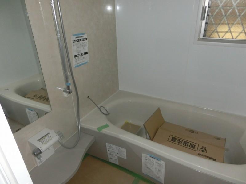 Bathroom. Indoor (11 May 2013) Shooting