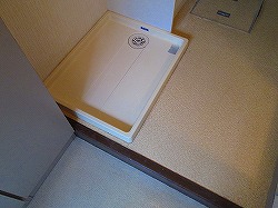 Other Equipment. Indoor laundry bread