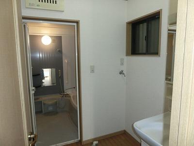 Wash basin, toilet. Room (August 2013) Shooting