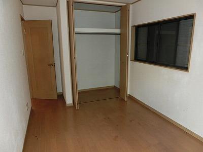 Non-living room. First floor room (August 2013) Shooting