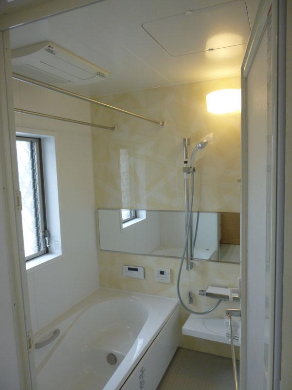 Bathroom. Room (August 2013) Shooting