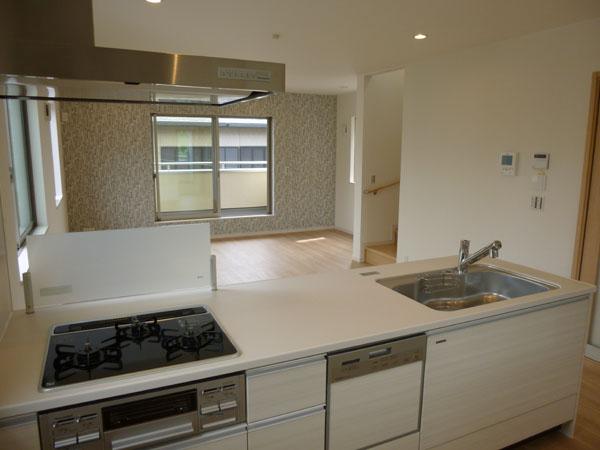 Kitchen. Room (August 2013) Shooting