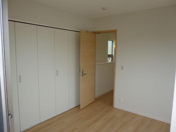 Non-living room. Room (August 2013) Shooting