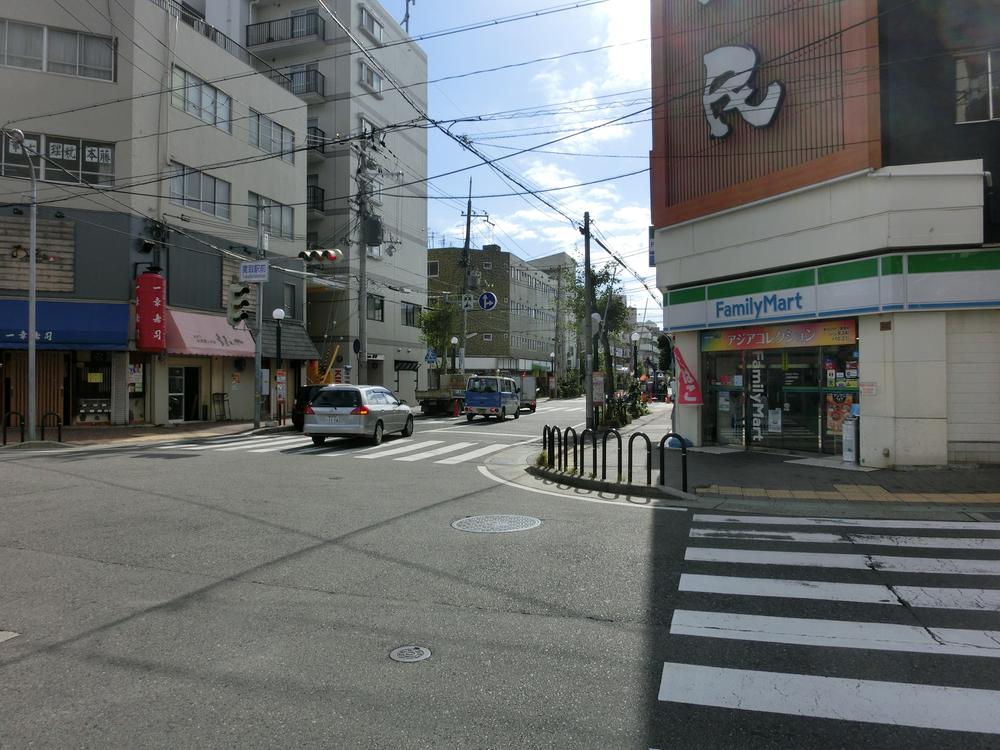 Convenience store. FamilyMart JR Takatori until Station shop 100m